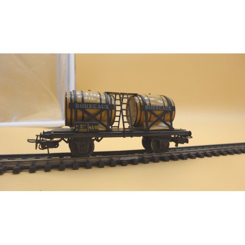 Gueterwagen mit Behaelter